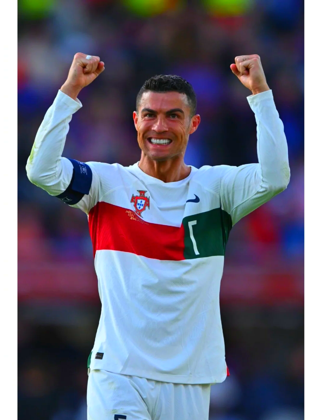 爱游戏-关于C罗重返赛场，重返赛场首场状态出色，TL观众沸腾！的信息