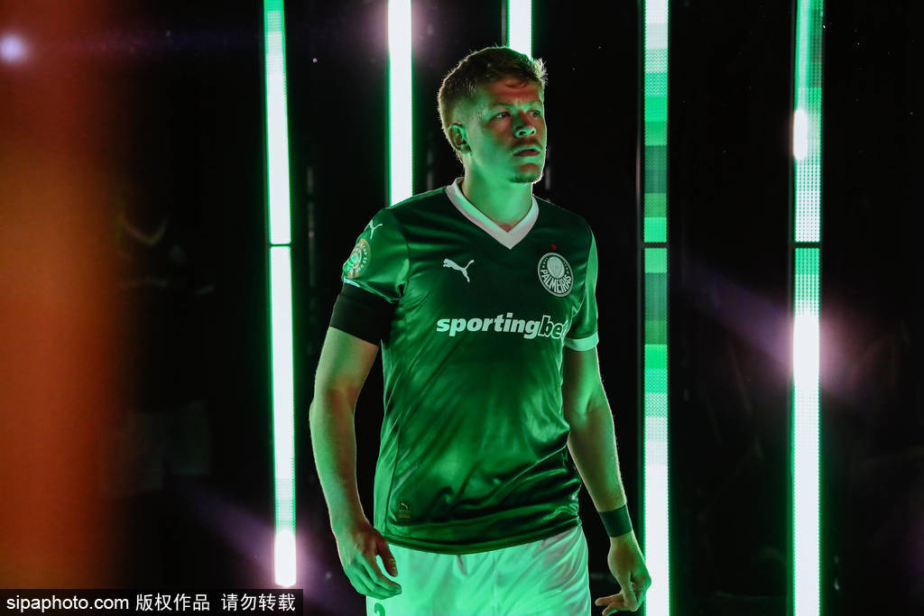 AYX-包含切尔西前途光明！，科维托娃新星比赛规则变更表现突出全场沸腾不已的词条